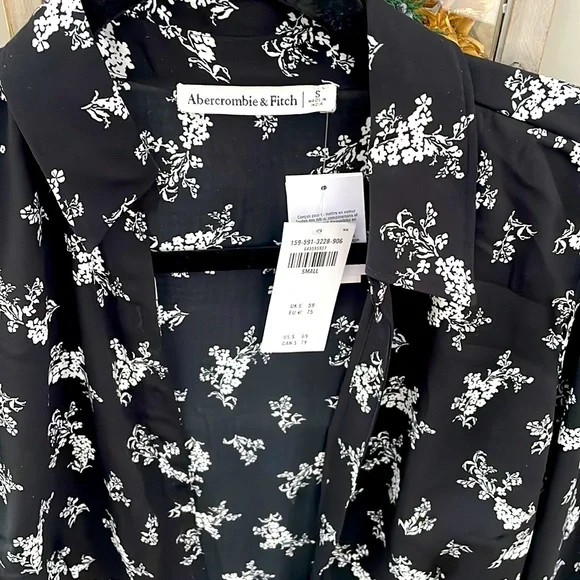 Abercrombie & Fitch Dress - Picture 3 of 9